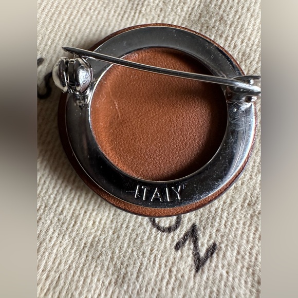 Louis Vuitton Logo Button Pin-Authentic - Picture 3 of 3